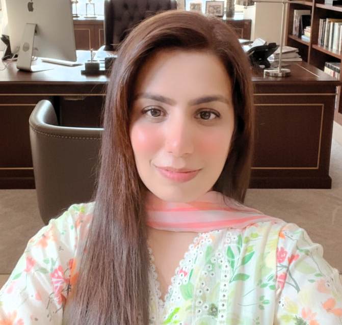 Maira Hassan (Stephanie)